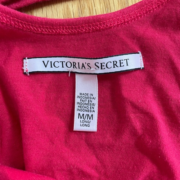 Victoria’s Secret Sleep Tank - Picture 5 of 5